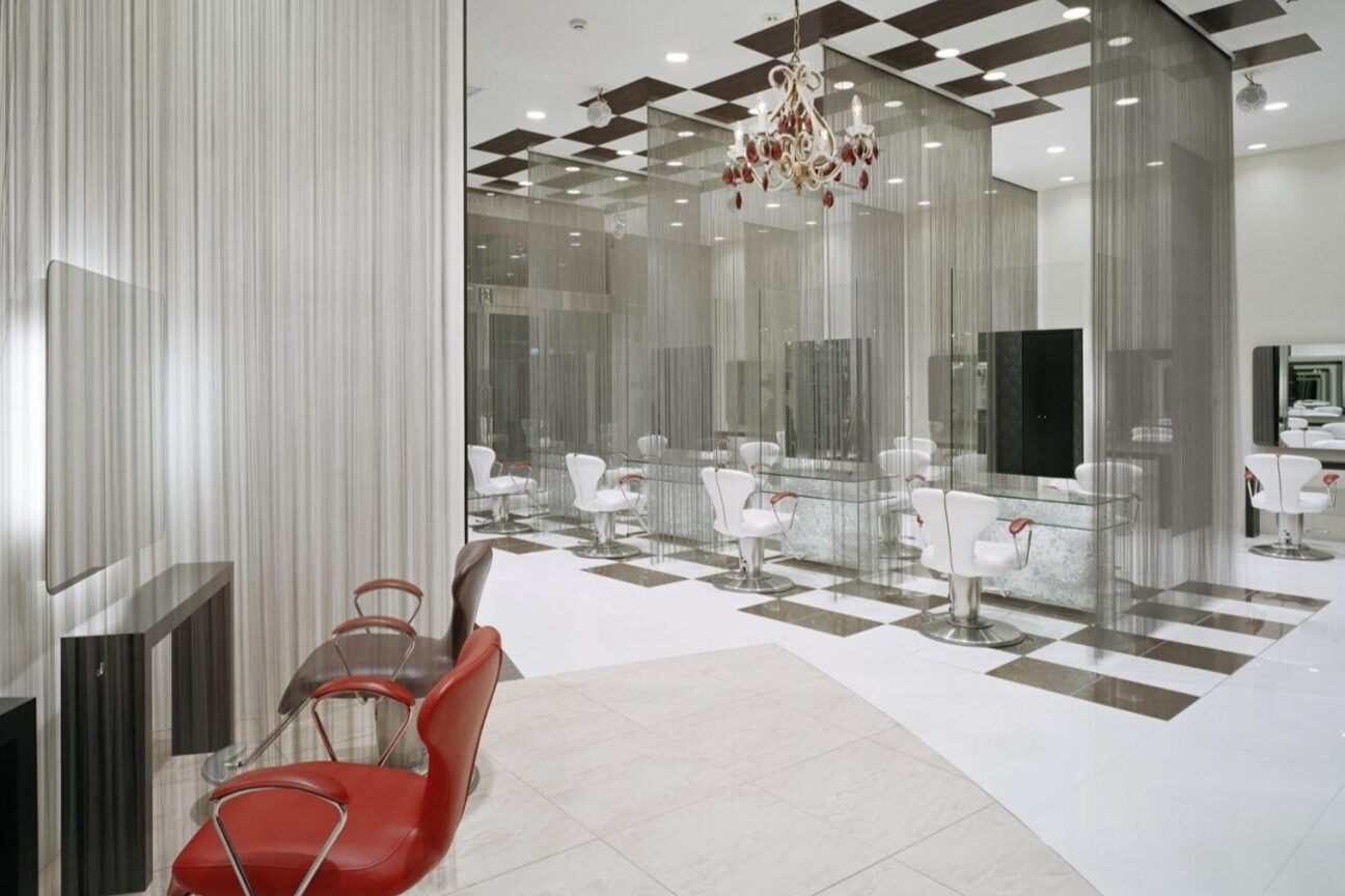 アース 小田原店(HAIR&MAKE EARTH)1