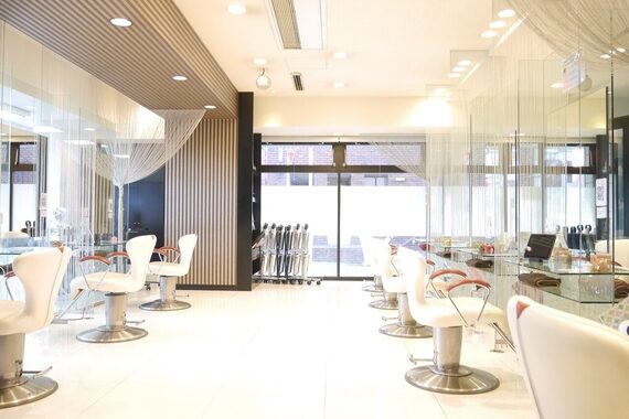 アース 本八幡店(HAIR&MAKE EARTH)