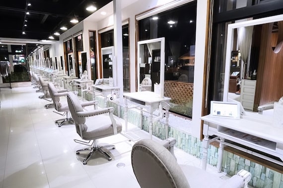 ヘアメイク アース 福島イオン通り店(HAIR & MAKE EARTH)