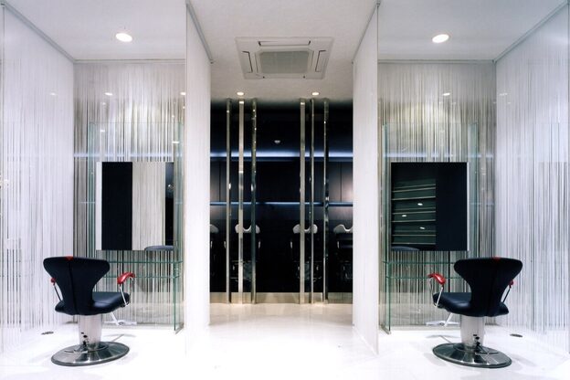 アース 四日市店(HAIR&MAKE EARTH)1