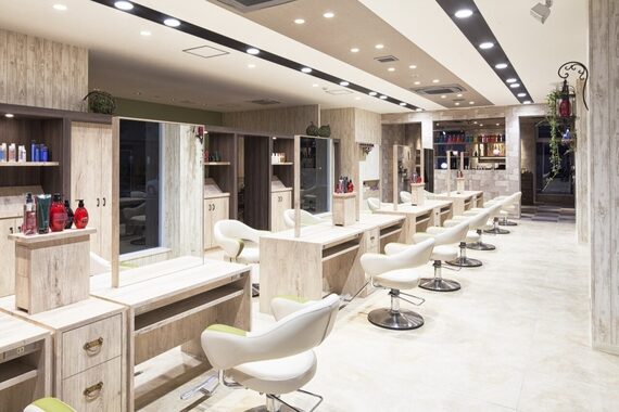 アースコアフュールボーテ 佐野新都市店(EARTH coiffure beaute)
