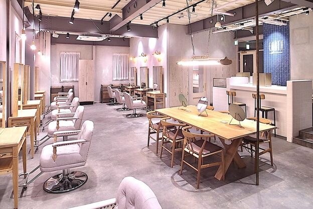 アースコアフュールボーテ 川越店(EARTH coiffure beaute)1