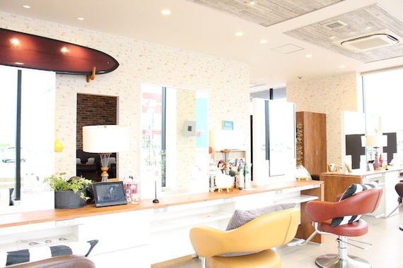 ヘアメイク アース 佐賀鳥栖店(HAIR&MAKE EARTH)