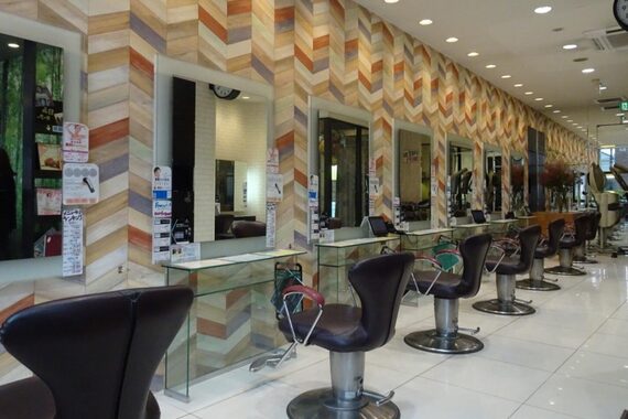 アース 鹿児島天文館店(HAIR&MAKE EARTH)