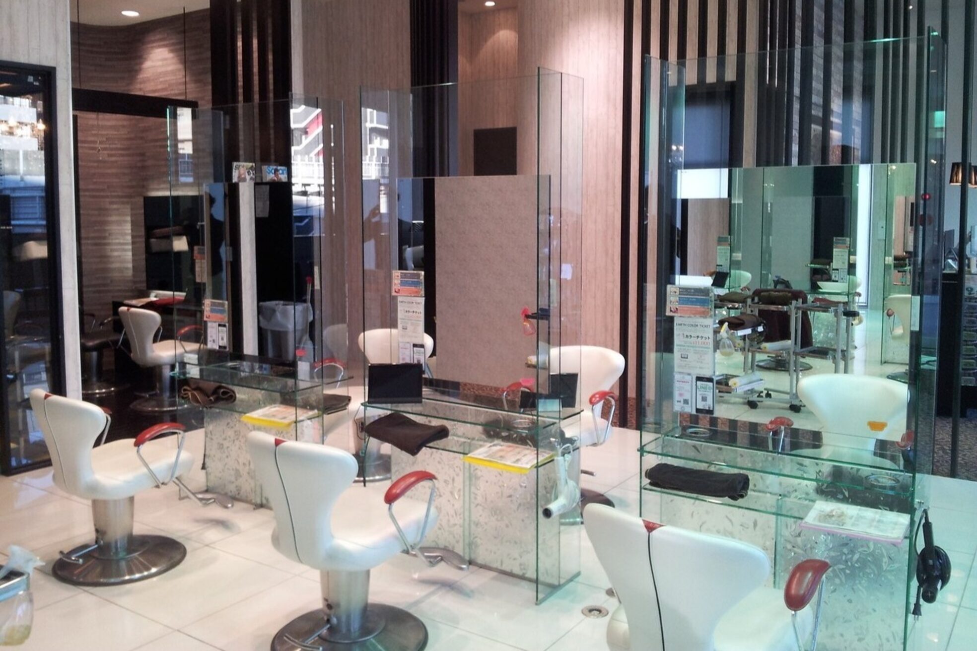 アース 浦安店(HAIR&MAKE EARTH)1