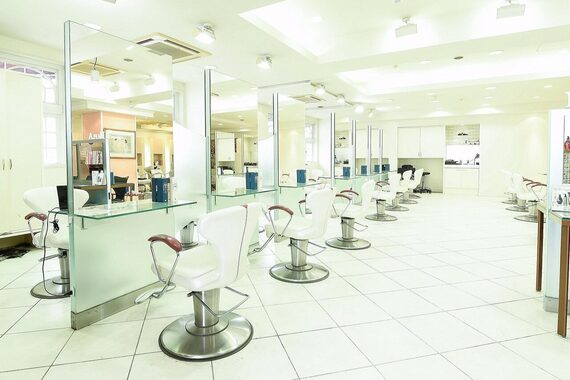 アース 高田馬場店(HAIR&MAKE EARTH)