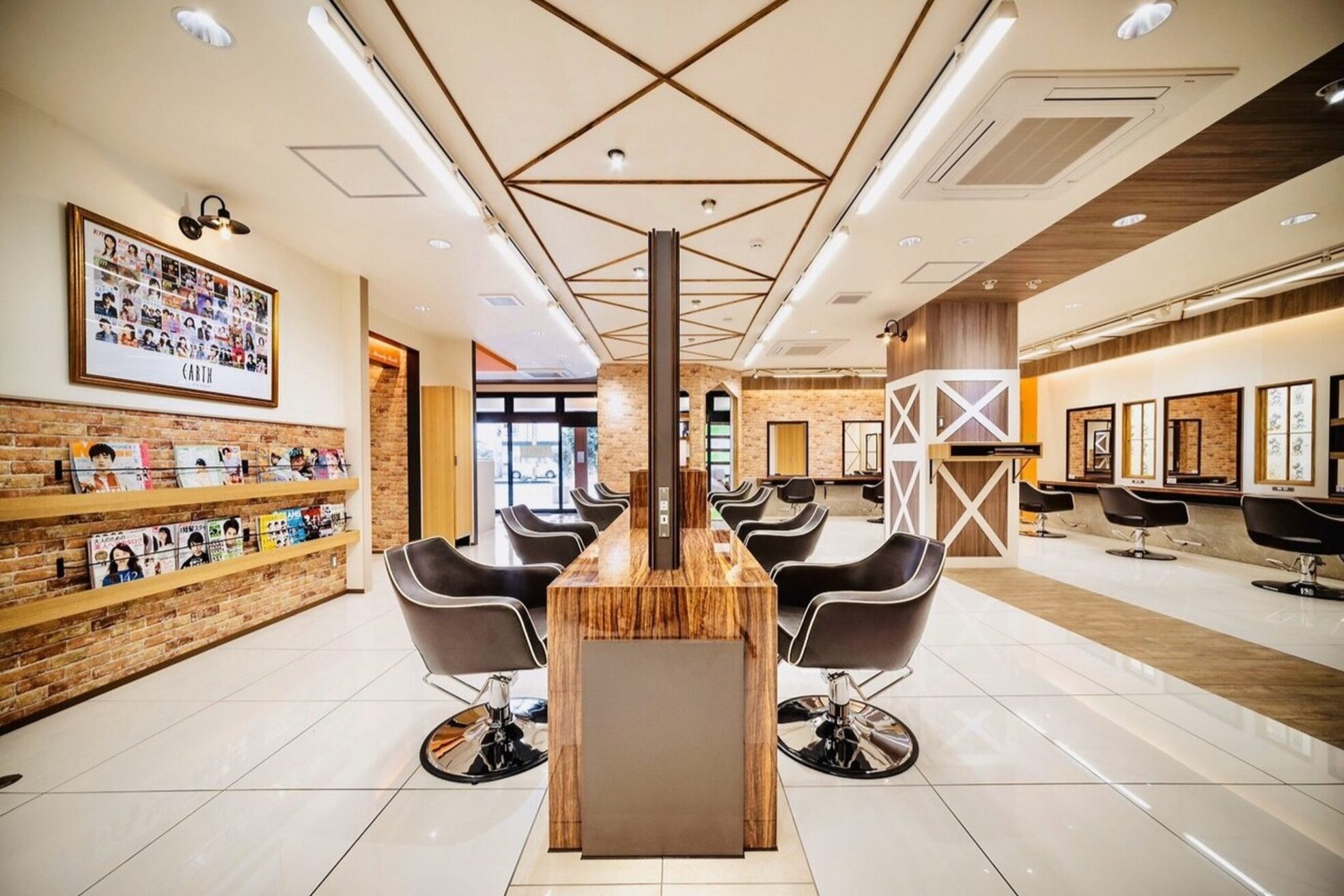 アース 大分森町店(HAIR&MAKE EARTH)1