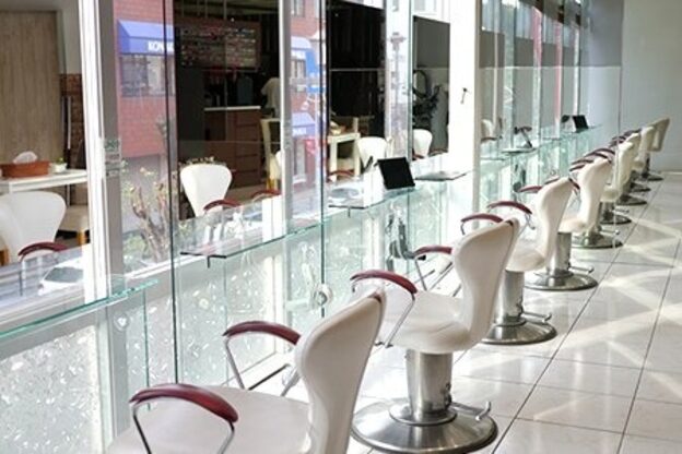アース 浦和店(HAIR&MAKE EARTH)1