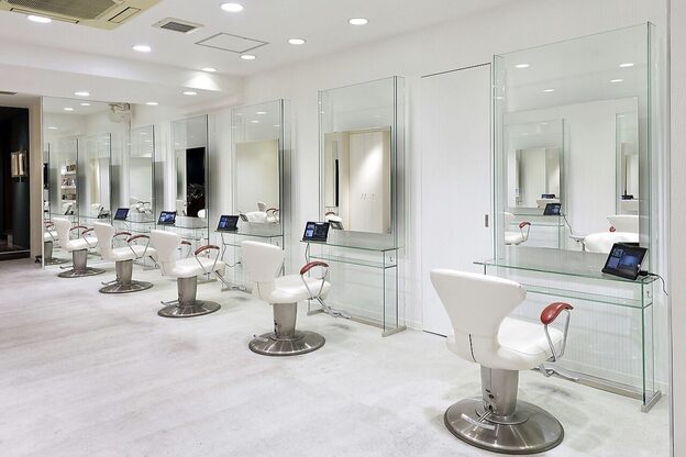 アース 栄店(HAIR&MAKE EARTH)1