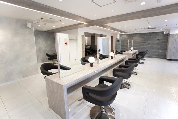 アース 流山おおたかの森店(HAIR&MAKE EARTH)1