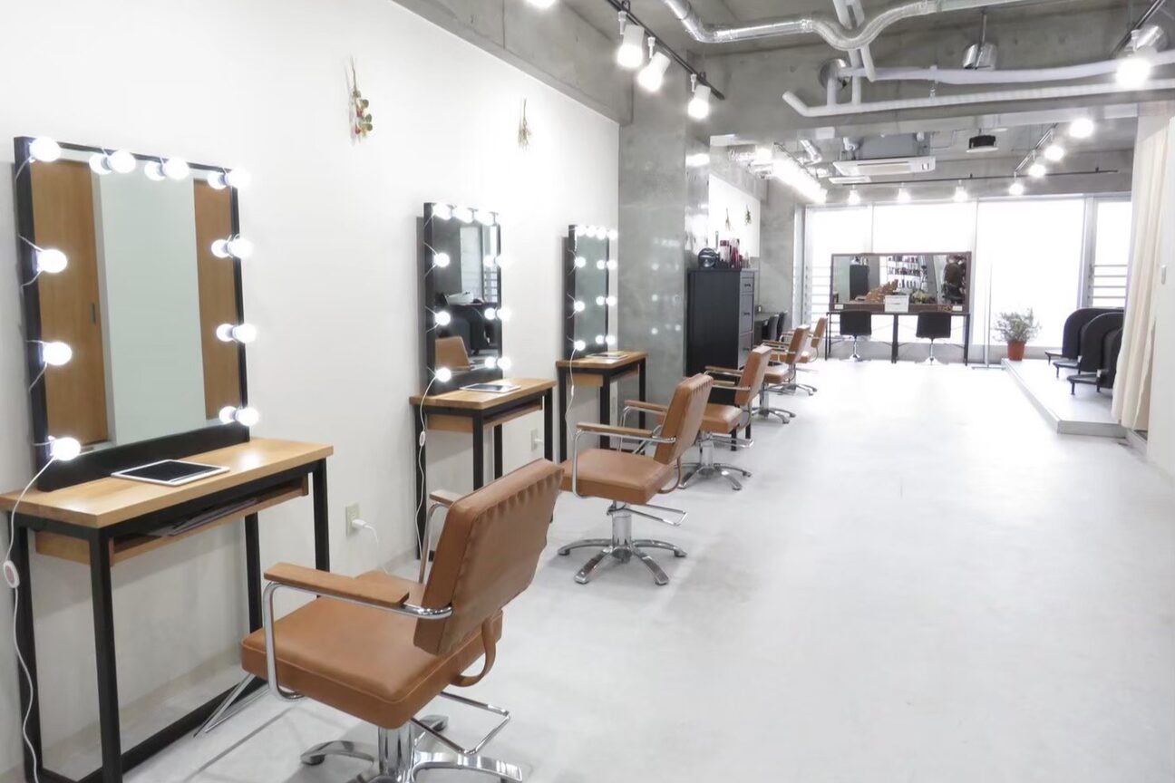 ワンズ リー 下北沢店(ONE's ly)3