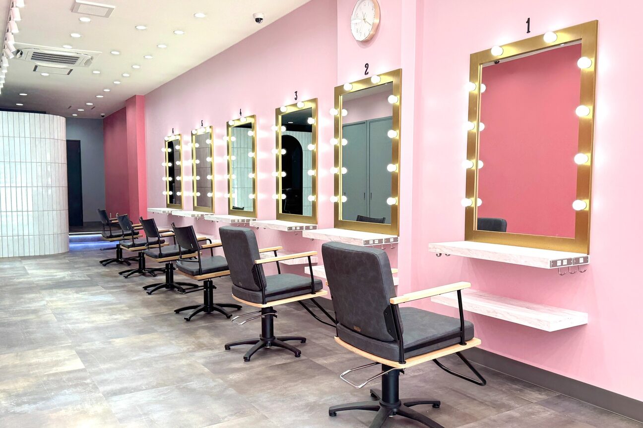 エクステ&カラー専門店　あるじゃんすー（株式会社　アルジャンスー）画像1