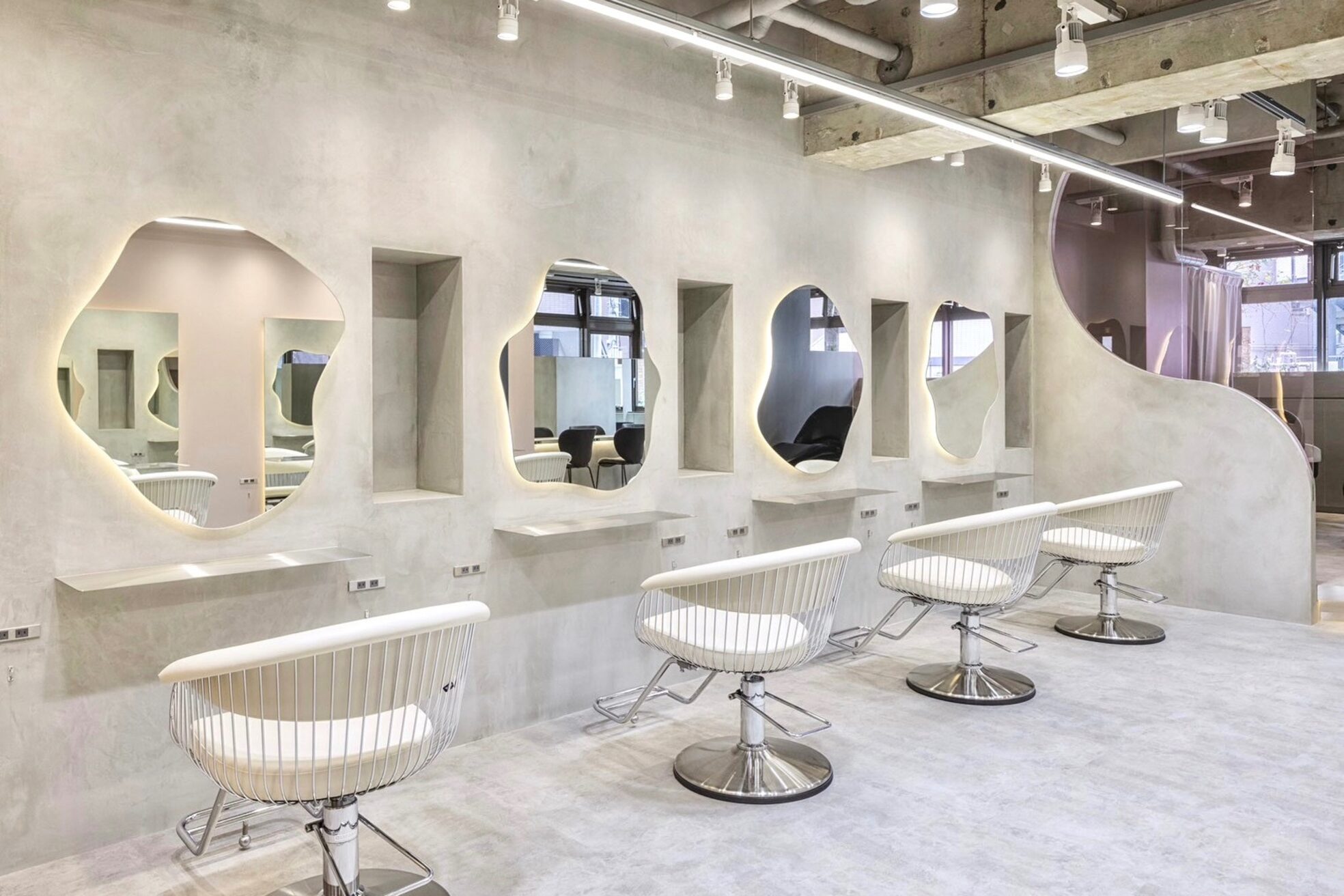 グロー 大宮(GLROW)8