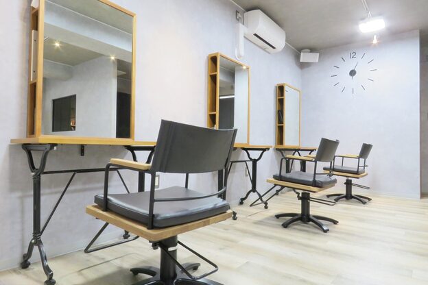 ヴェイスサロンアンバー(Vase Salon Amber)4