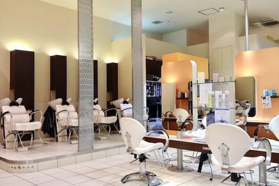 ヘアーアンドメイク モコモコアンドモコモコキッズ 千葉店