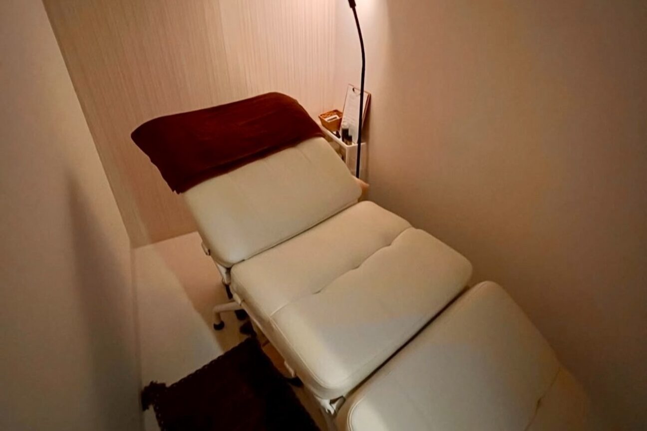 ウレロバス 四ツ谷店(UREROBAS)1