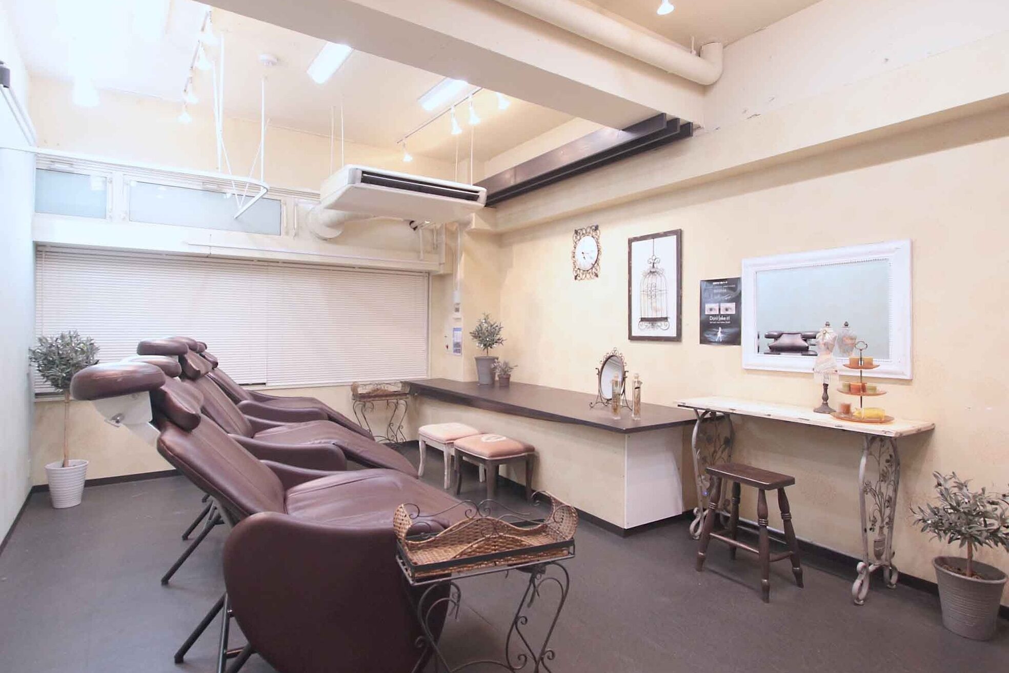 スリーユニークアイプラス 芦屋店(3uniQ eye+)1