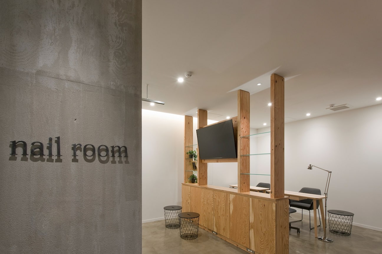 株式会社 THREE画像2