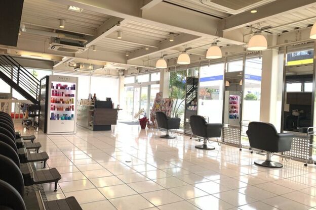 ヘアーヴィーヴル 松茂店(Hair BIVRE)1