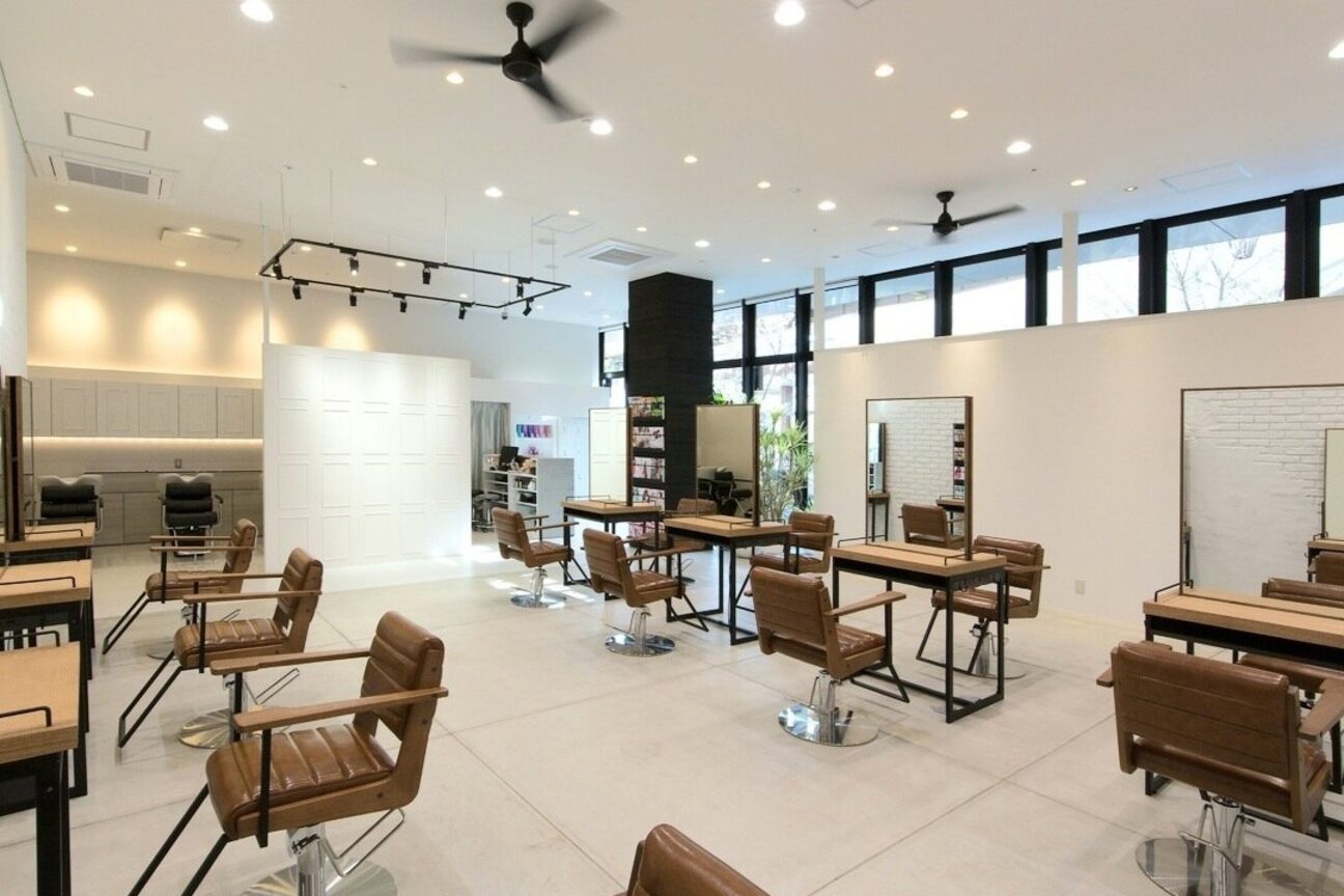 バッテリー ヘアアンドメイク 塚口店(Battery hair&make)1