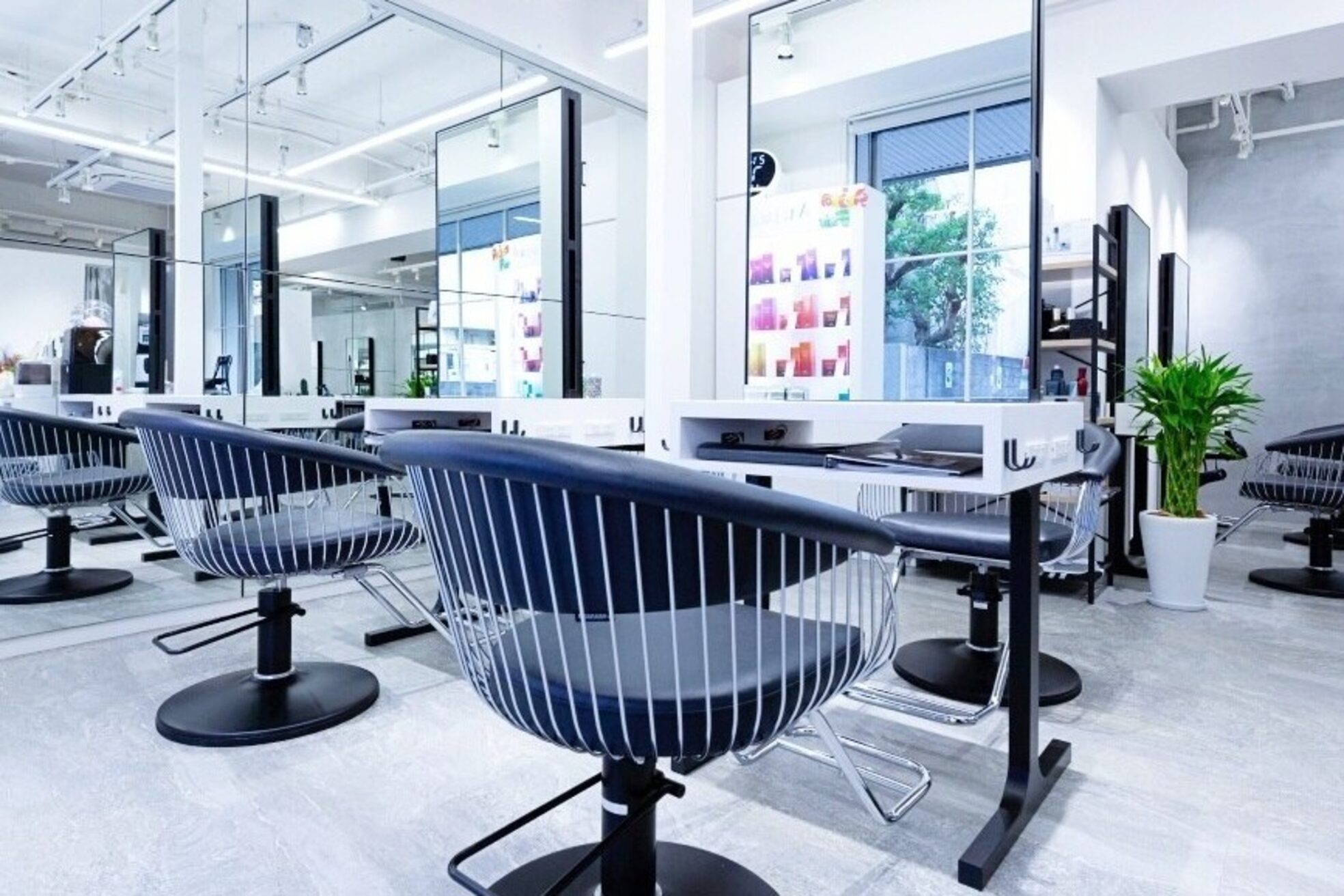 ニル 阪急塚口店(NILLU)1