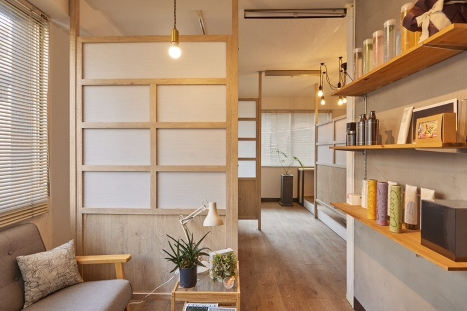 ジージェイ(GJ)2