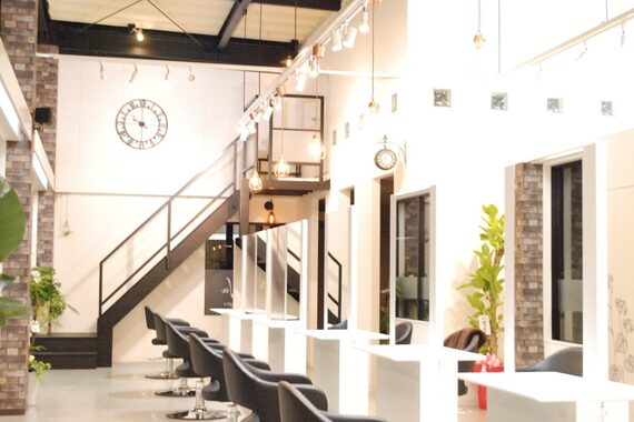 アンナ ヘアアンドアイズ(AnNa hair&eyes)