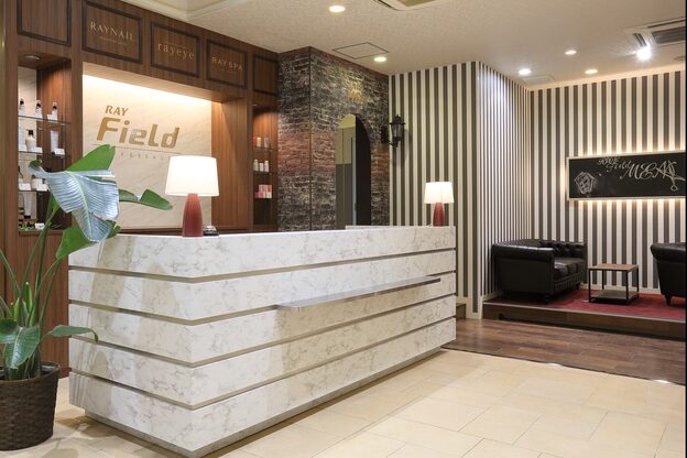 レイフィールド 岡崎六名店2