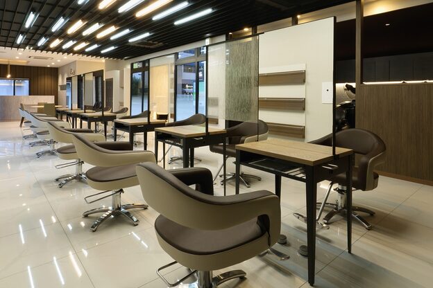 レイフィールド 長嶺店(RAY Field)1