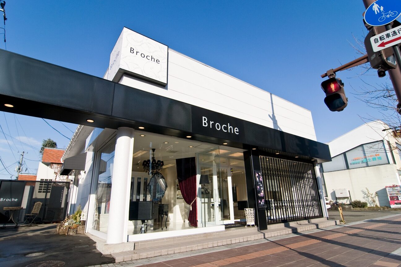 ブローチェ Broche2