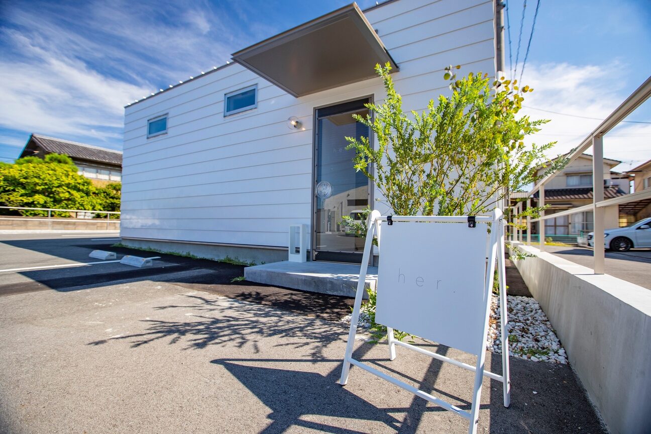 her.（株式会社　ＤｒｅｓｓＥＹＥ）画像2