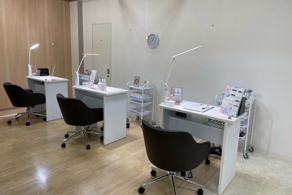 クリスタルネイル トキハわさだタウン店