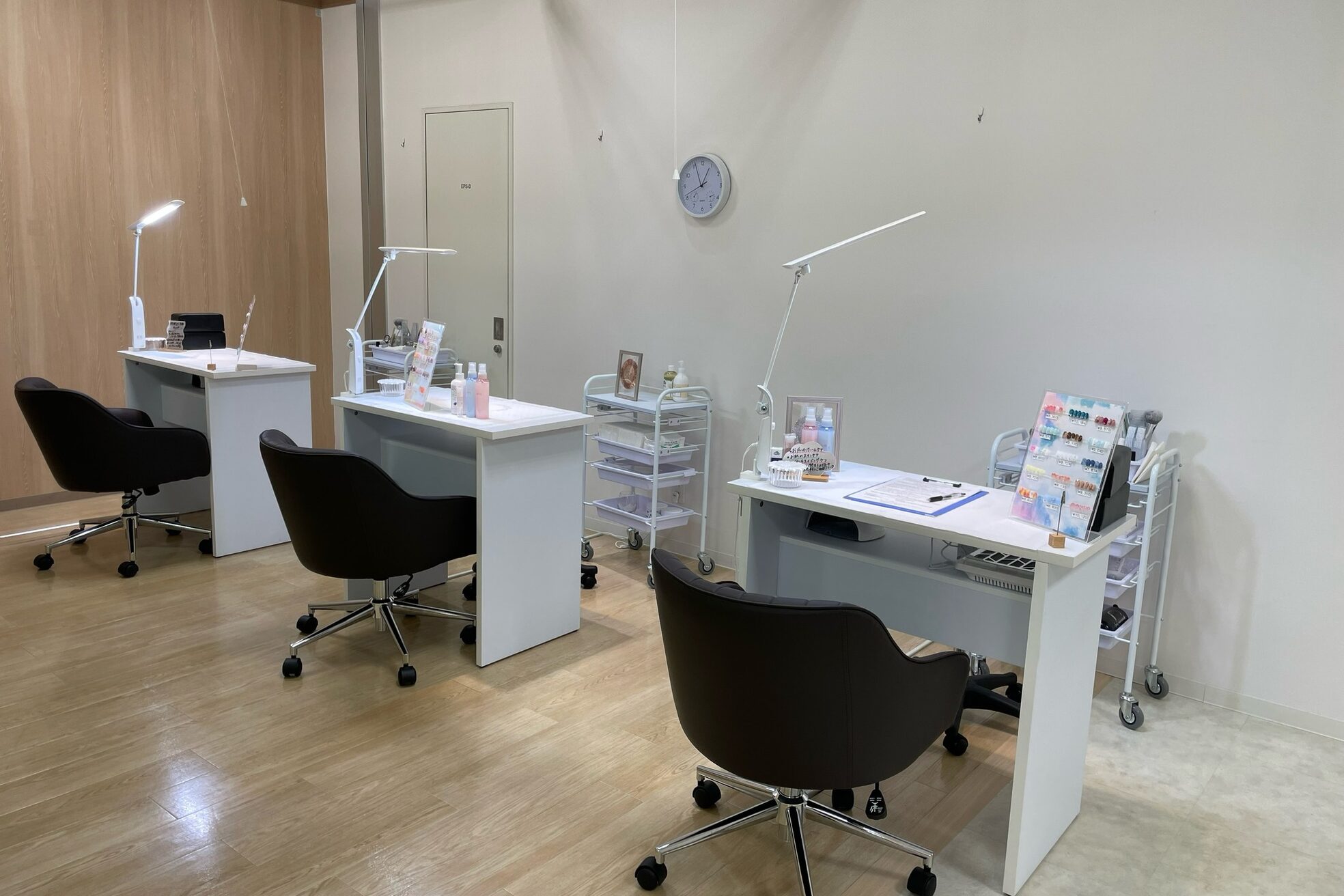 クリスタルネイル トキハわさだタウン店1