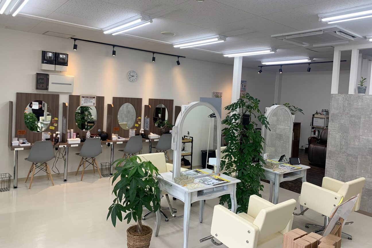ヘアカラー専門店　ＦＲＡＴ画像1
