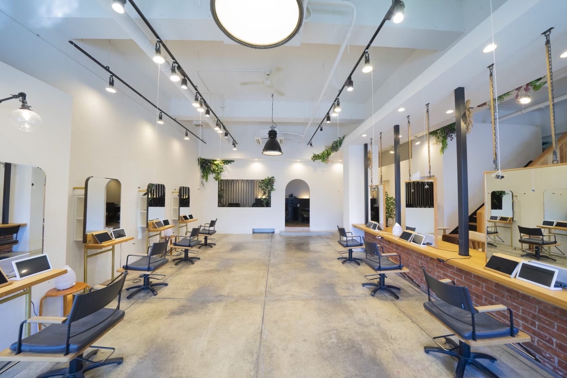 パプス ド コワフュール 甲東園店(Pap's de coiffeur)1