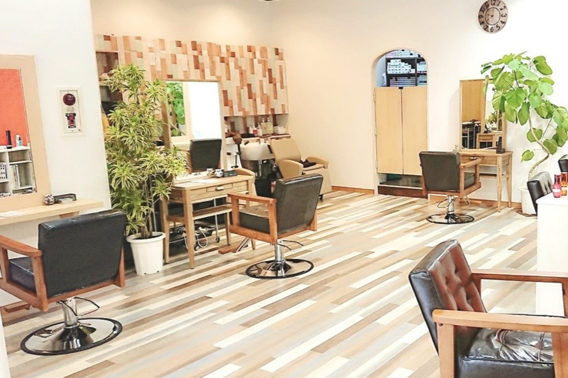 ジェムヘアスタジオ 湘南平塚南口店(Gem Hair Studio)1