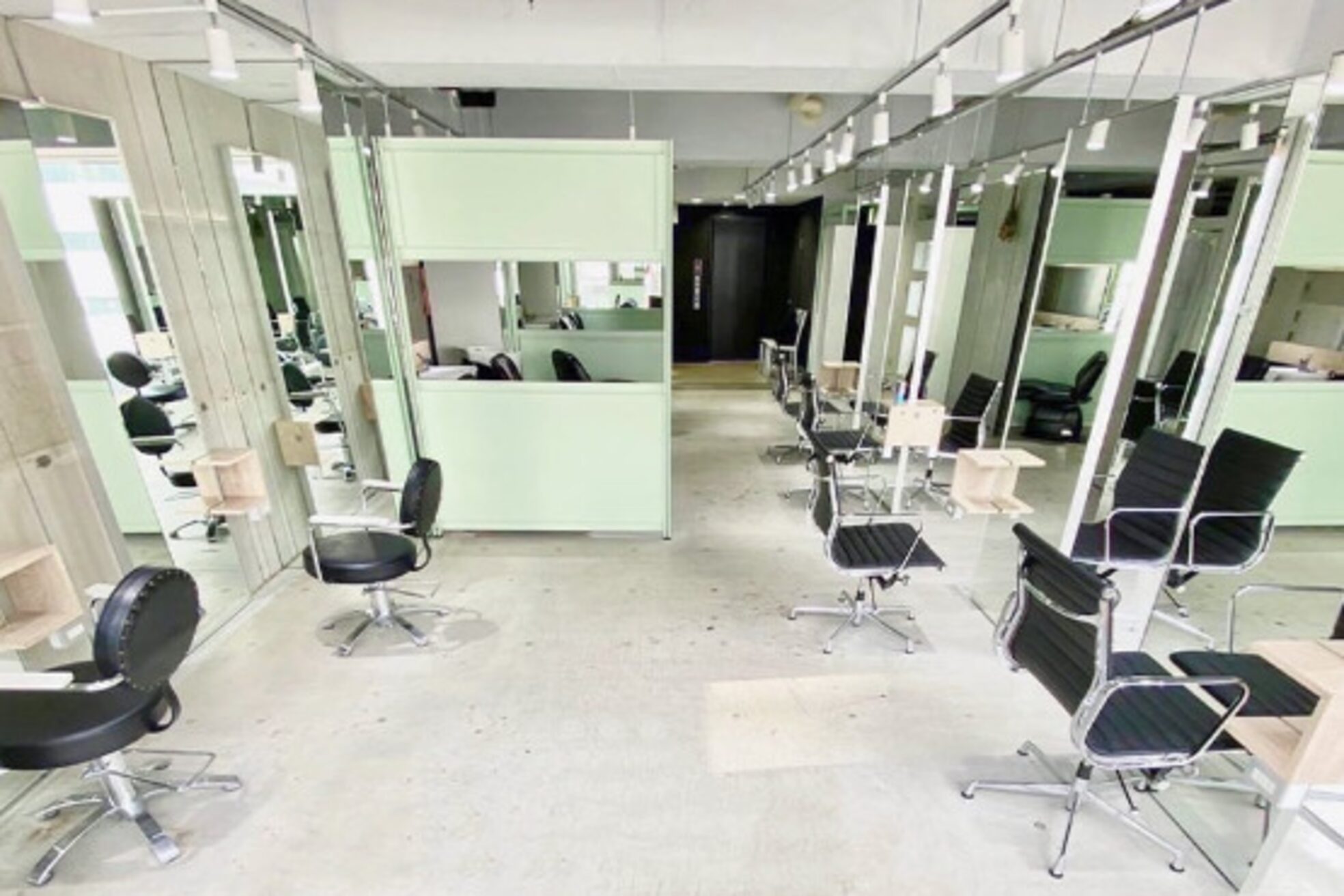 ホフ 大阪心斎橋店(F.O.F)1