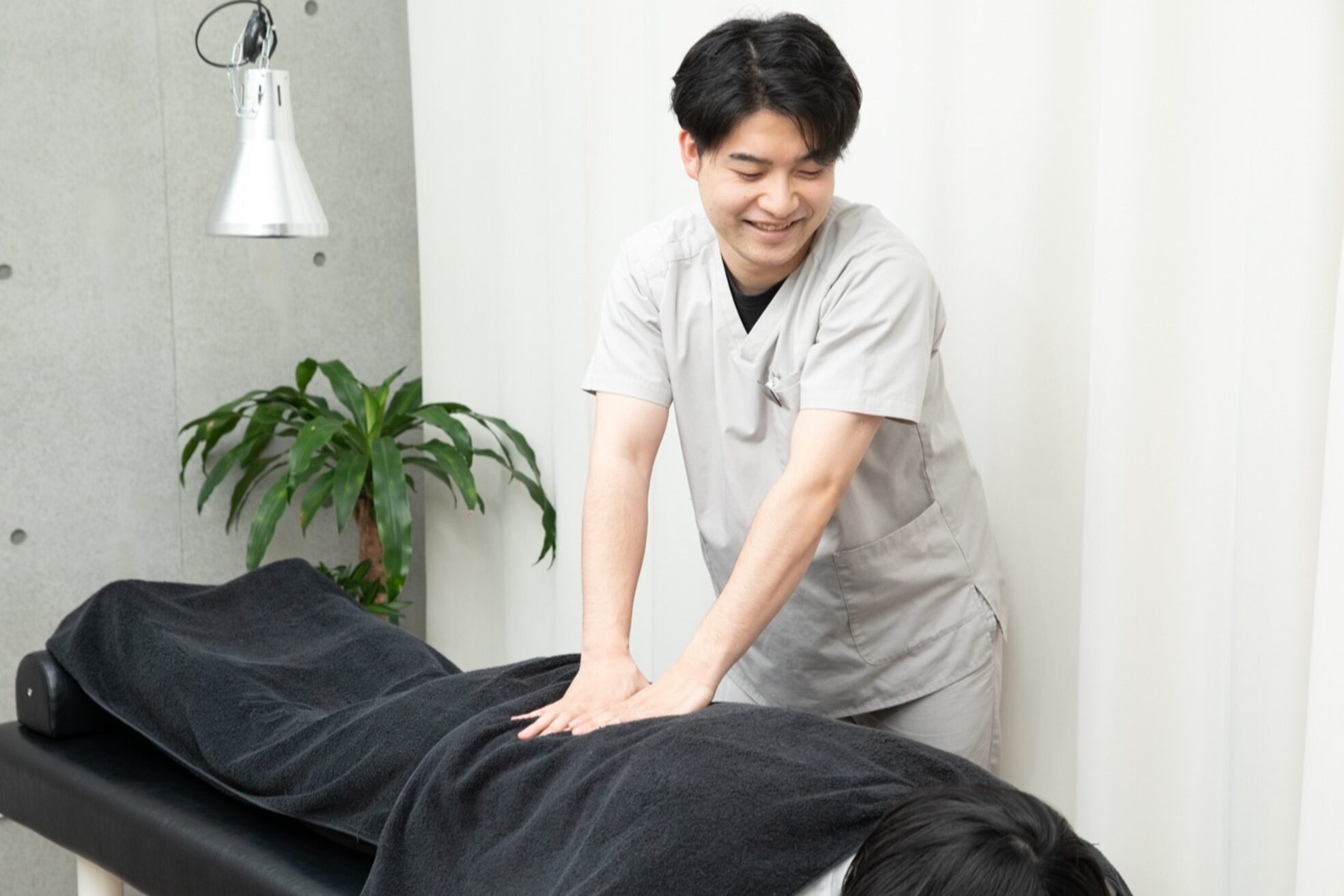 h&h八王子ユーロードの鍼灸整骨院 整体院3