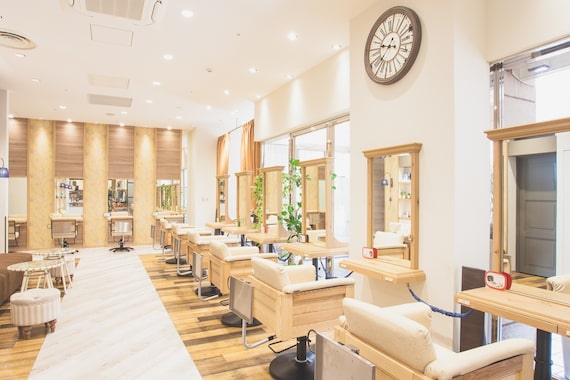 フィガロ アヴェダ(FIGARO AVEDA)