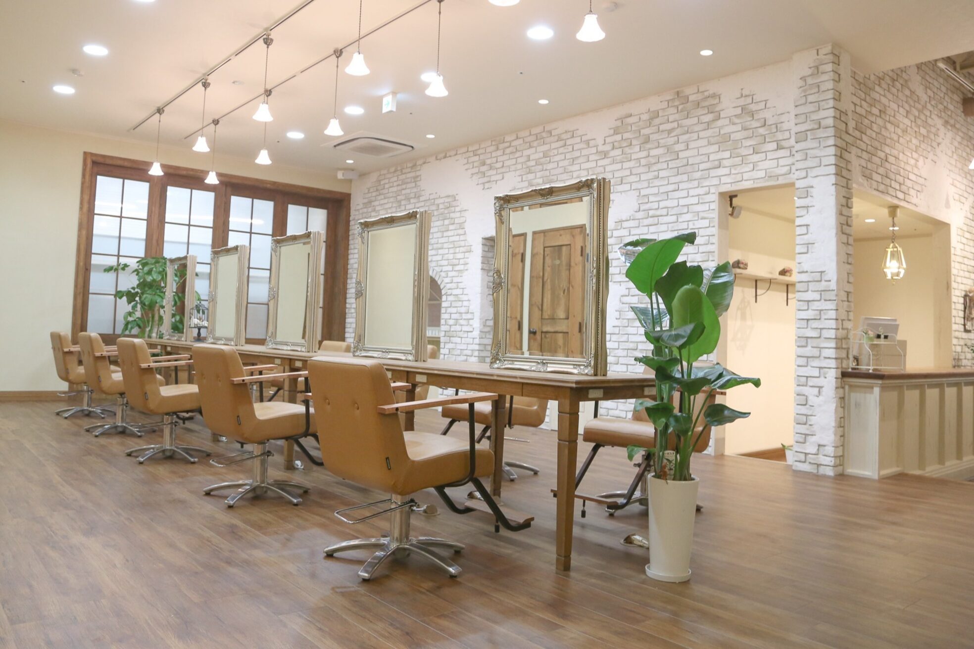 フィガロ ミリー 北生駒店(Figaro Mily)1