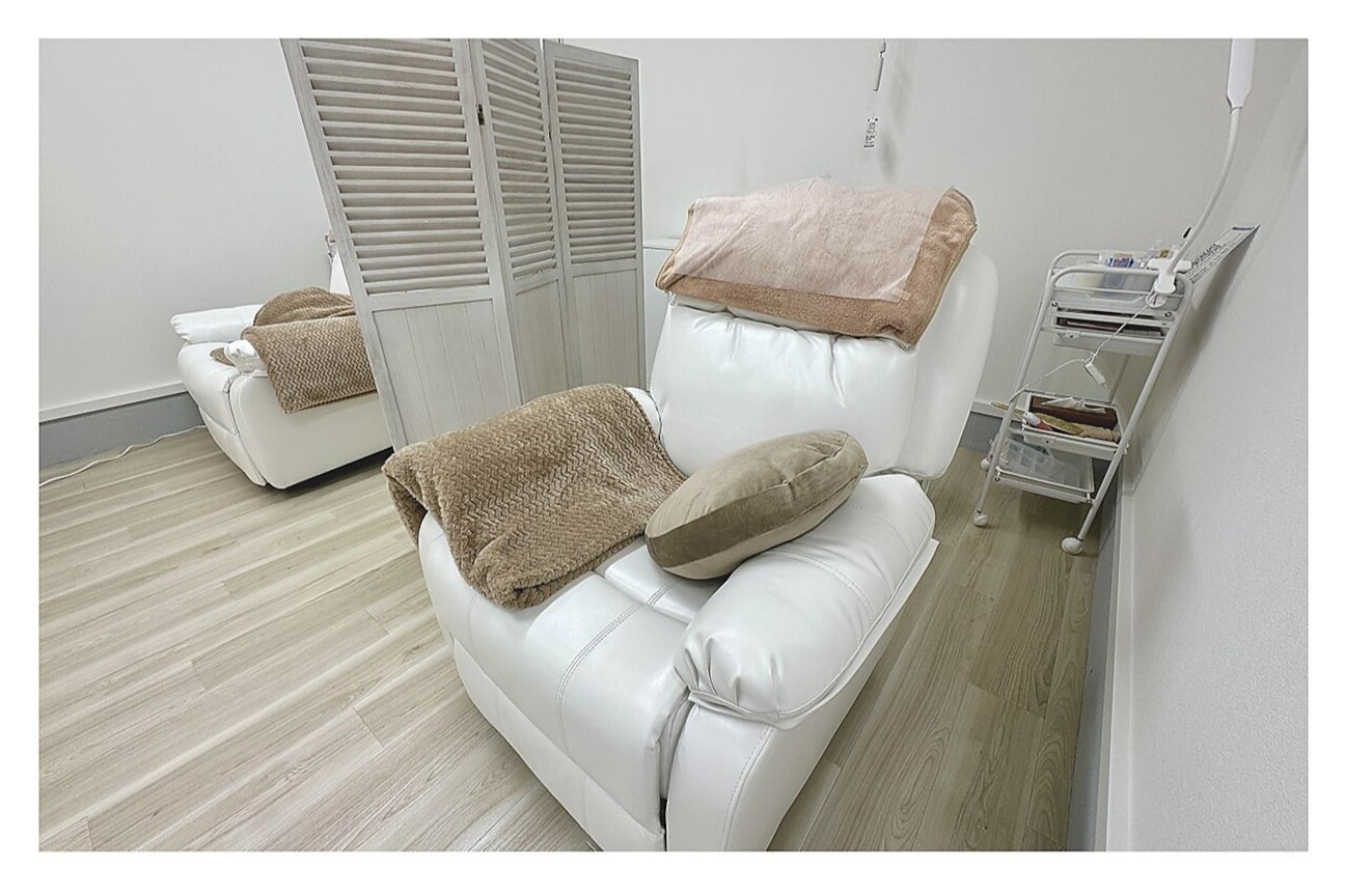 まつげと眉毛の専門店 eye mor. -アイモア-(BWコンサルティング 株式会社)画像1