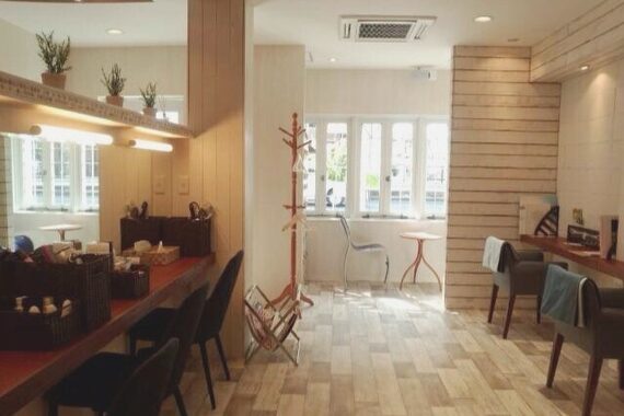ヘアーカラーカフェ 豊中店(HAIR COLOR CAFE)