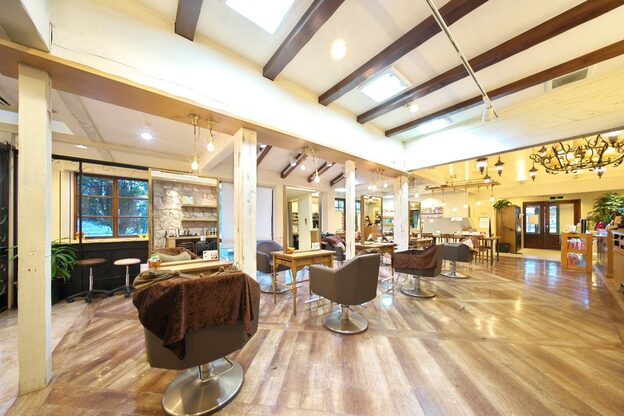 ヴァンファミリー アピタ福井飯塚店(Vanfamily)1