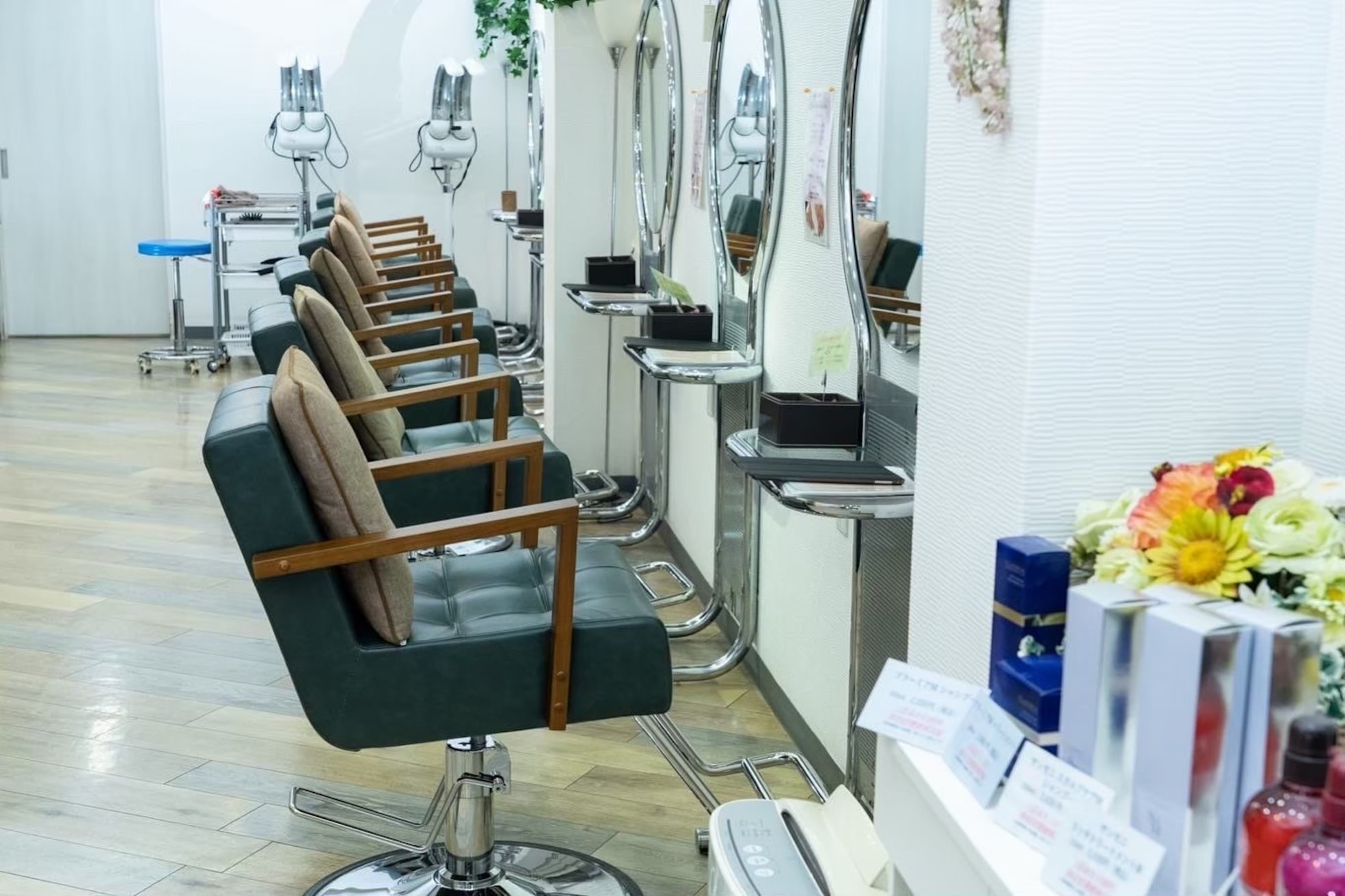 ビィーワンイースト(Be 1 EAST)1