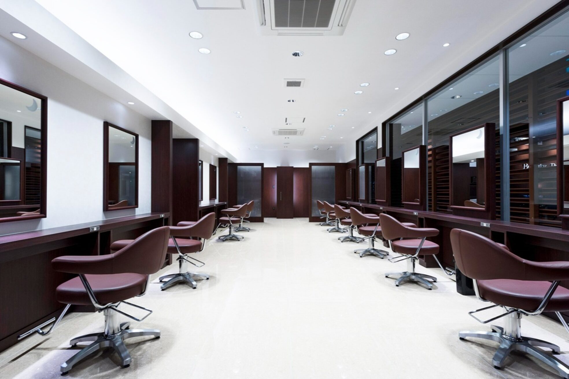 アクセスムーン 那珂店(Access Moon)1