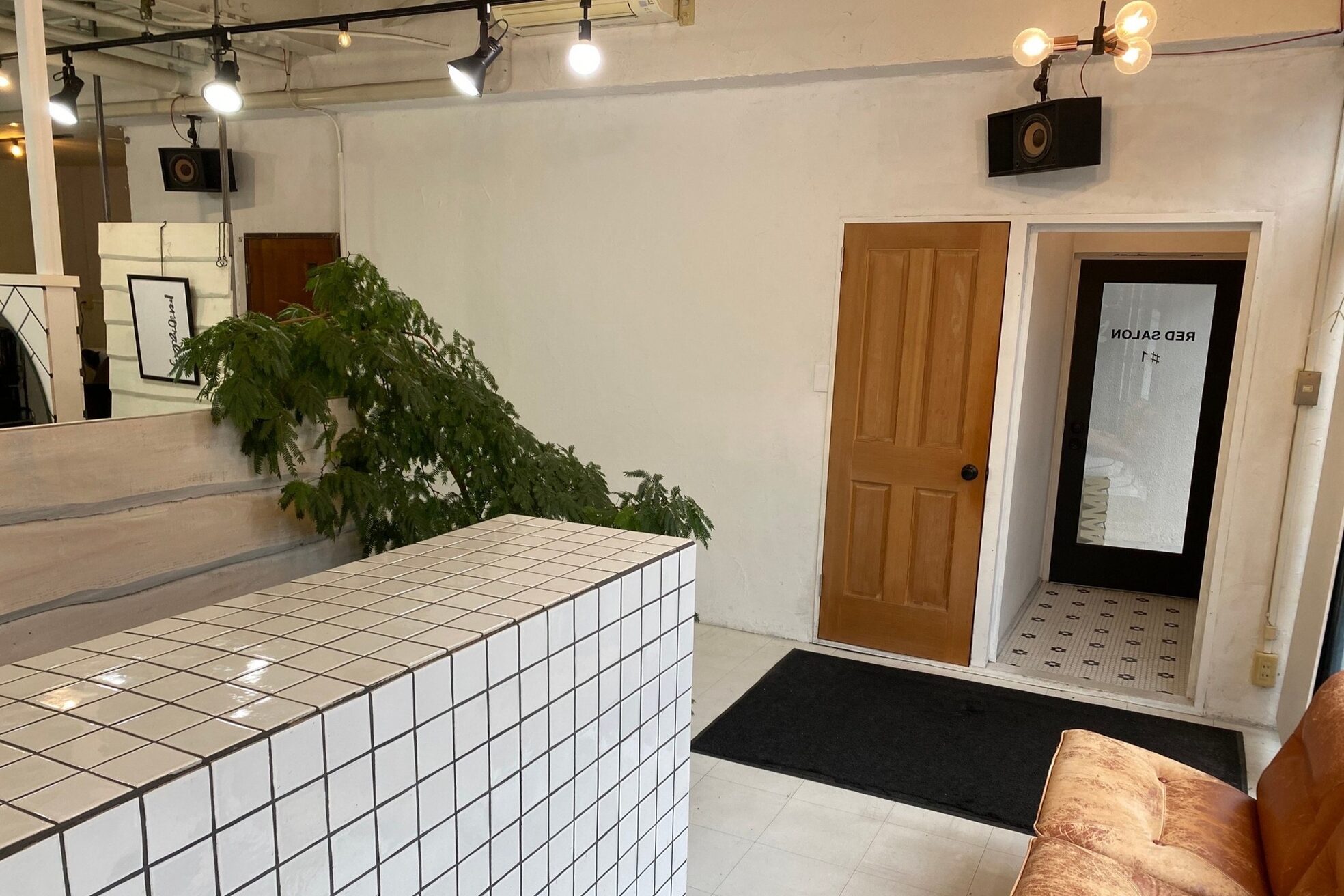 レッド サロン(RED SALON)3