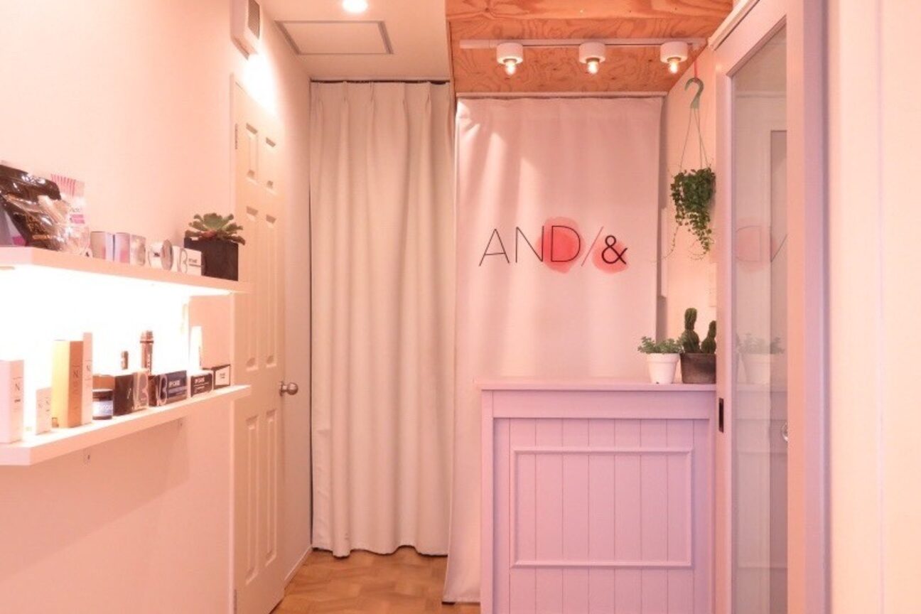 ＲＥＤ　ＳＡＬＯＮ画像2